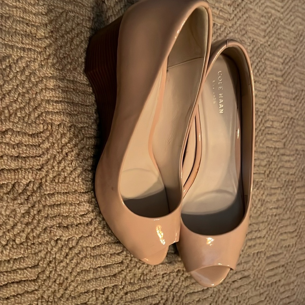 Like new! Cole Haan peep toe wedge